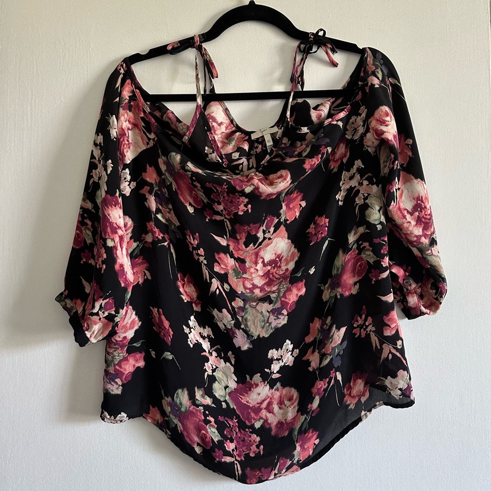 Joie Jilette Long Sleeve Floral Print Silk Cold Shoulder Top in Cavier Size XS - Picture 6 of 11